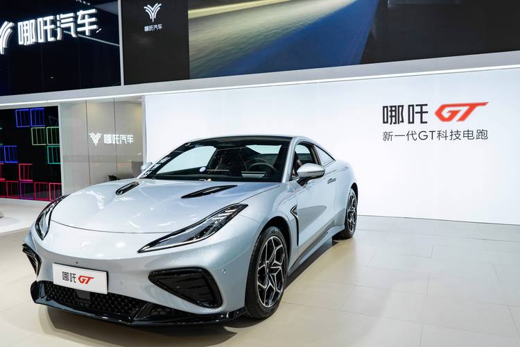 深圳盐田区天耀福企业管理咨询哪吒汽车在智能汽车领域的表现，领途汽车在新能源汽车市场中的影响力